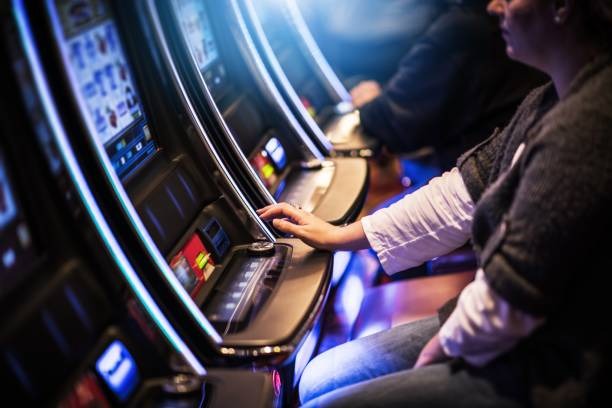 oyo88login platform interface showing sportsbook, live-dealer, slots, and esports categories